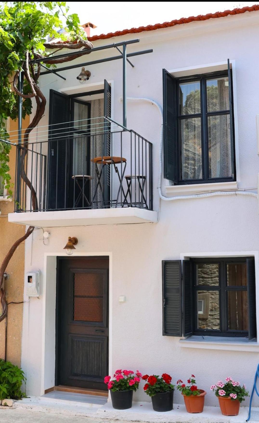 Titinas' Villa Plomari Exterior foto